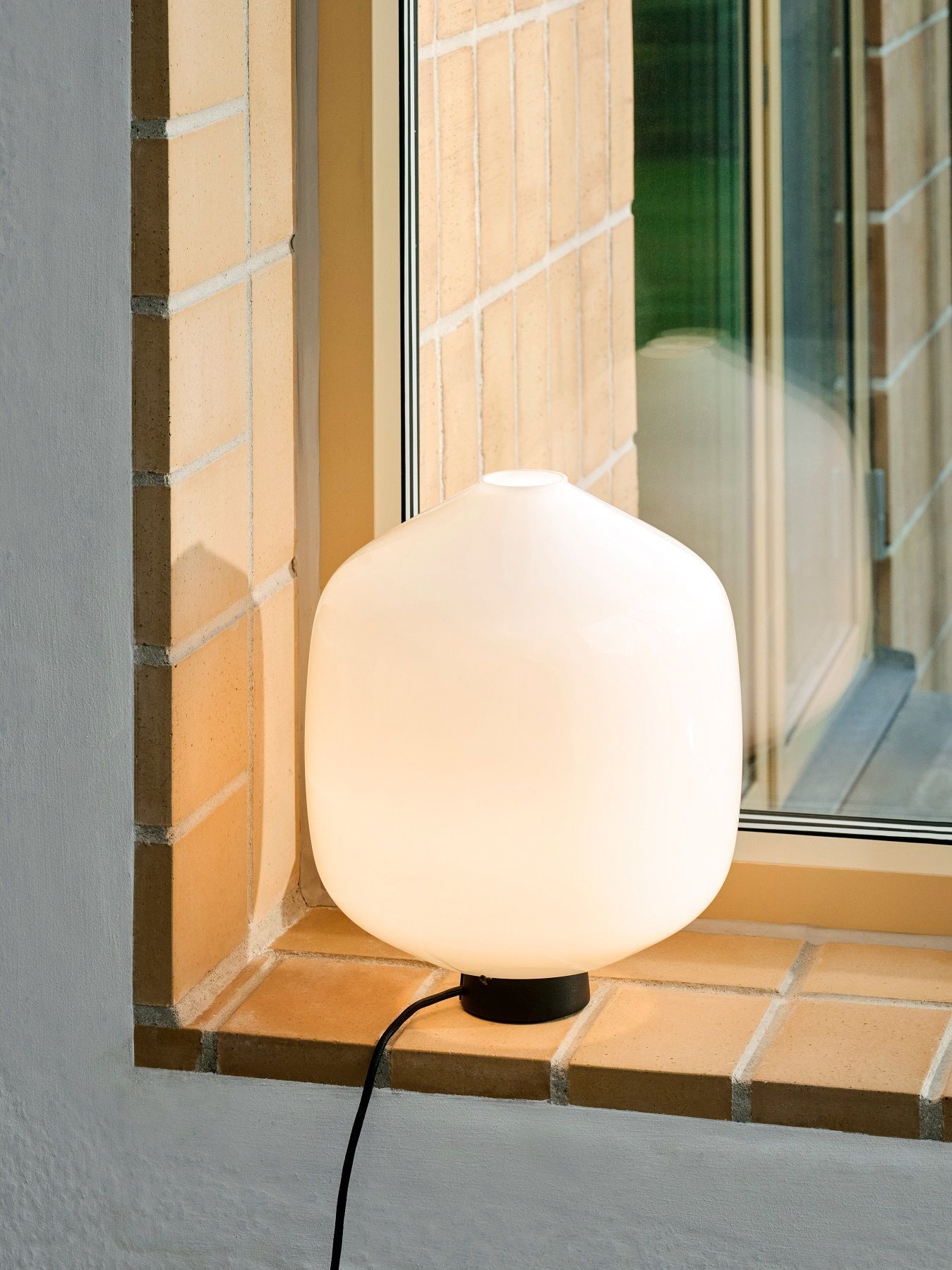 Aspect Buoy Glass Table Lamp Lampe de table Hay
