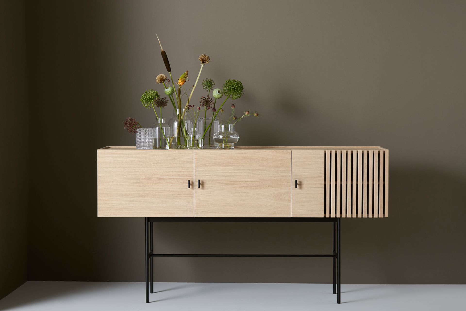 Array Sideboard (180cm) buffet Woud