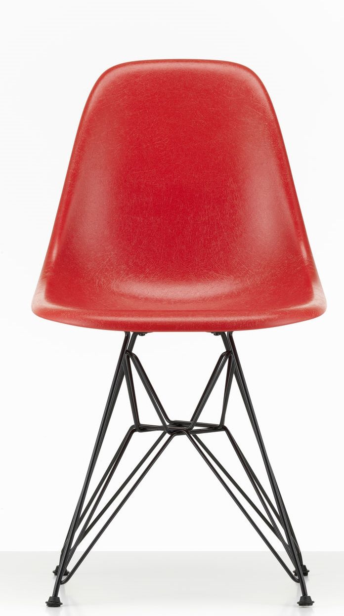 Eames Fiberglass Chair DSR chaise Vitra