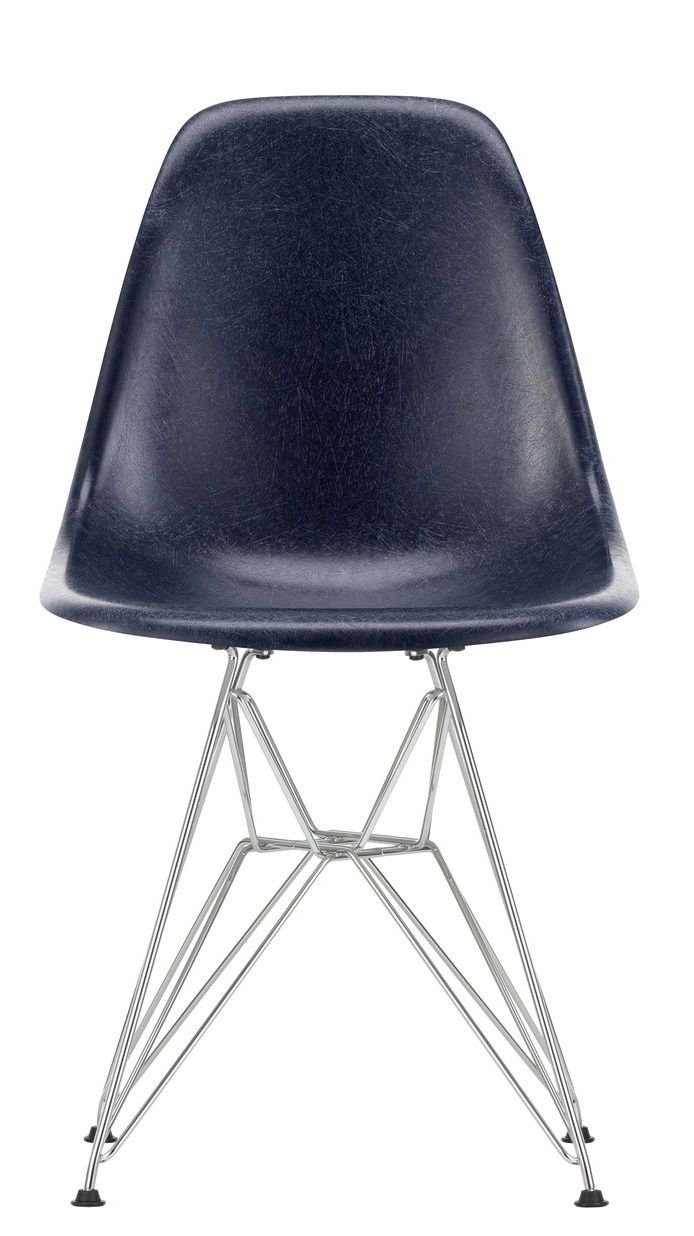Eames Fiberglass Chair DSR chaise Vitra