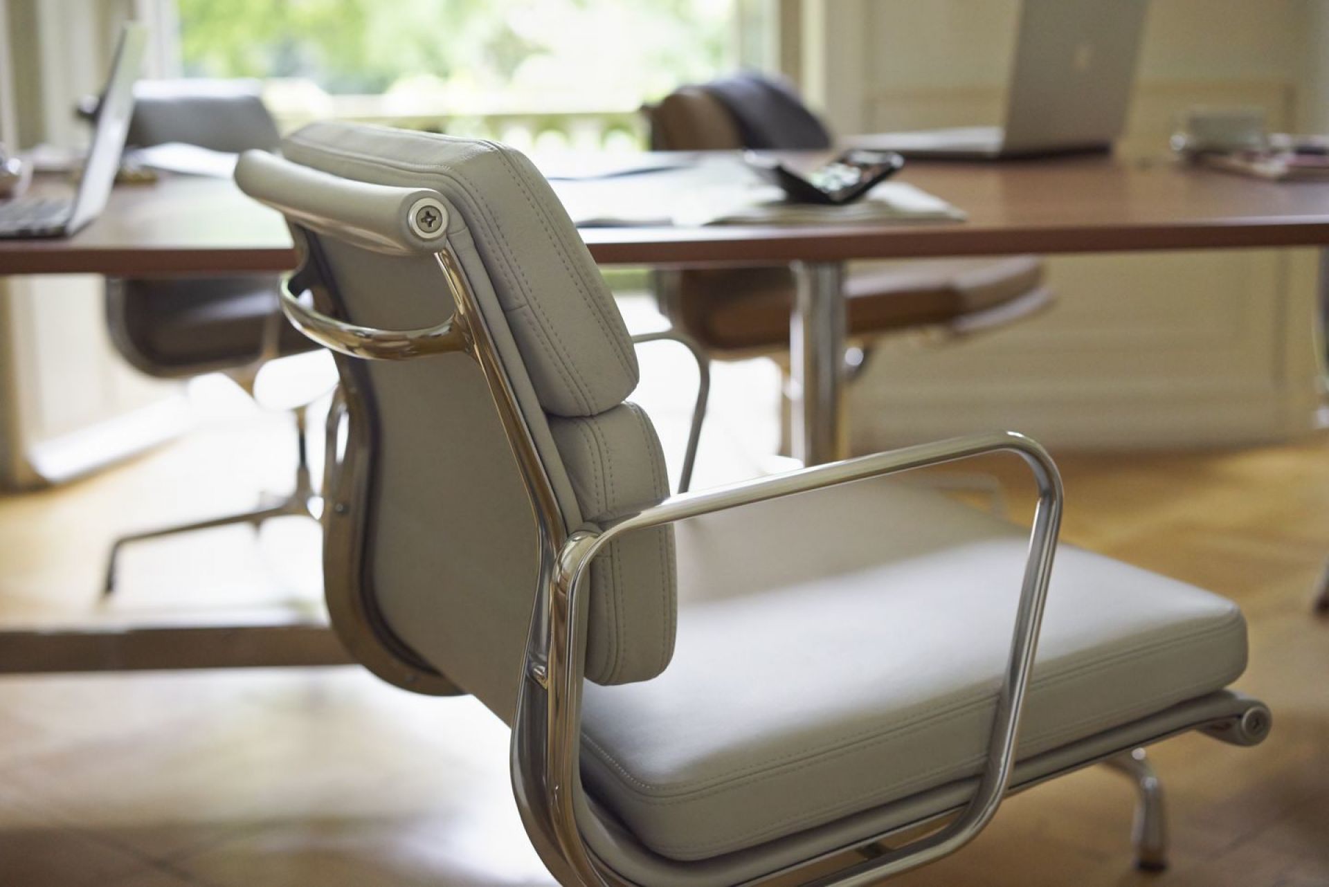 Soft Pad Chair EA208 / EA 208 Fauteuil Vitra