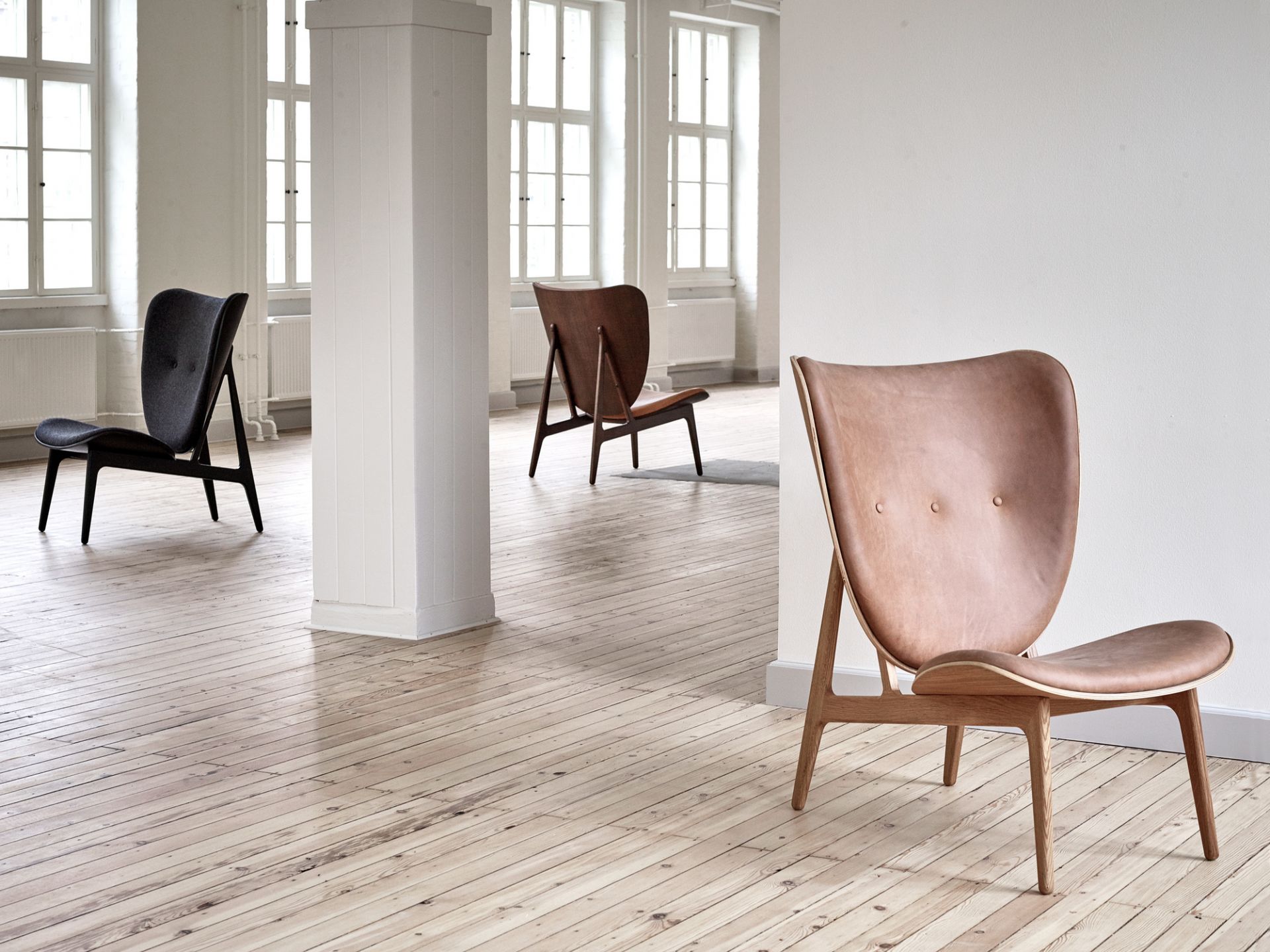 Fauteuil Elephant Lounge chêne naturel / cuir Dunes Camel