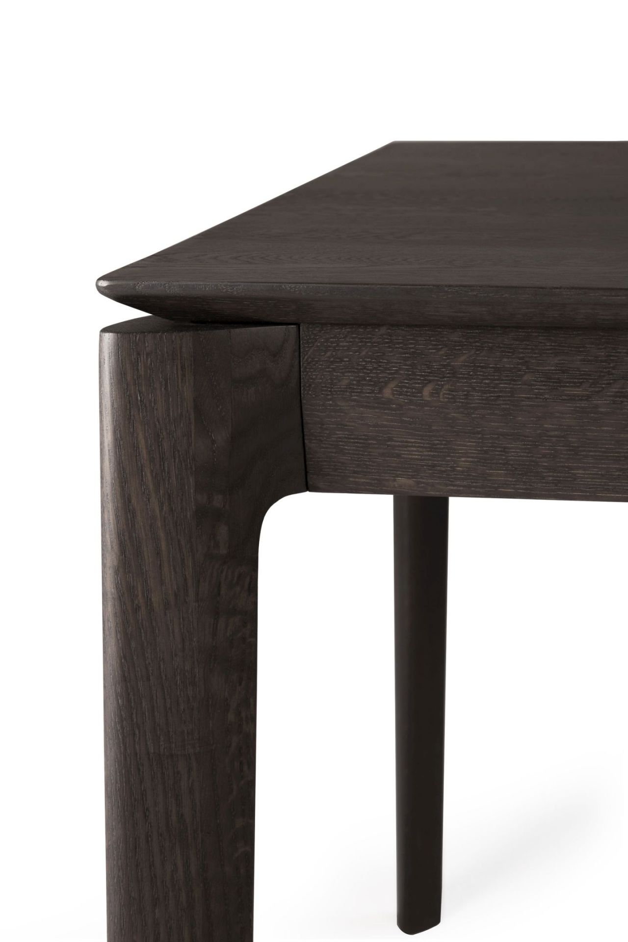 Bok table chêne laqué marron Ethnicraft