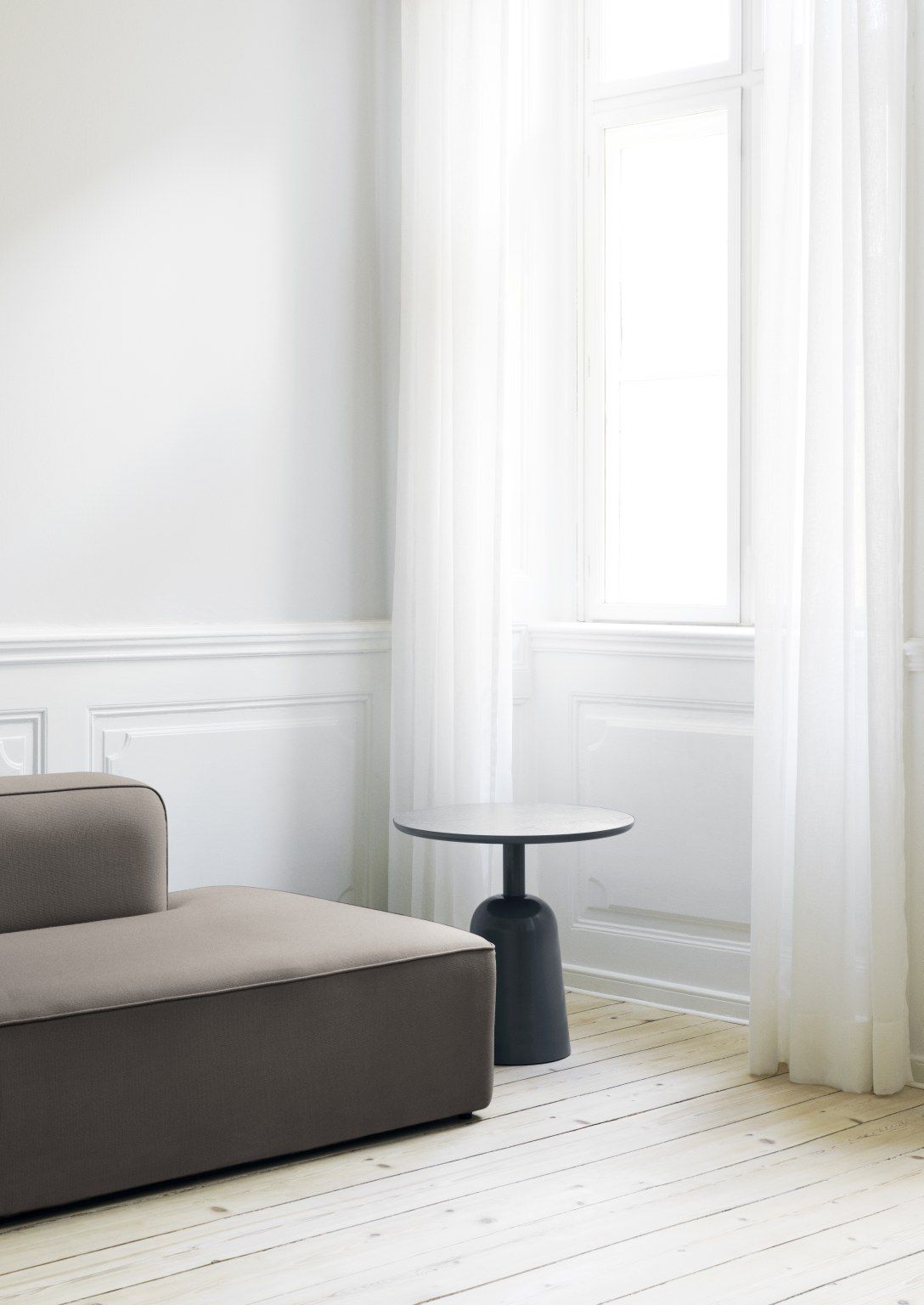 Table Turn Table Normann Copenhagen
