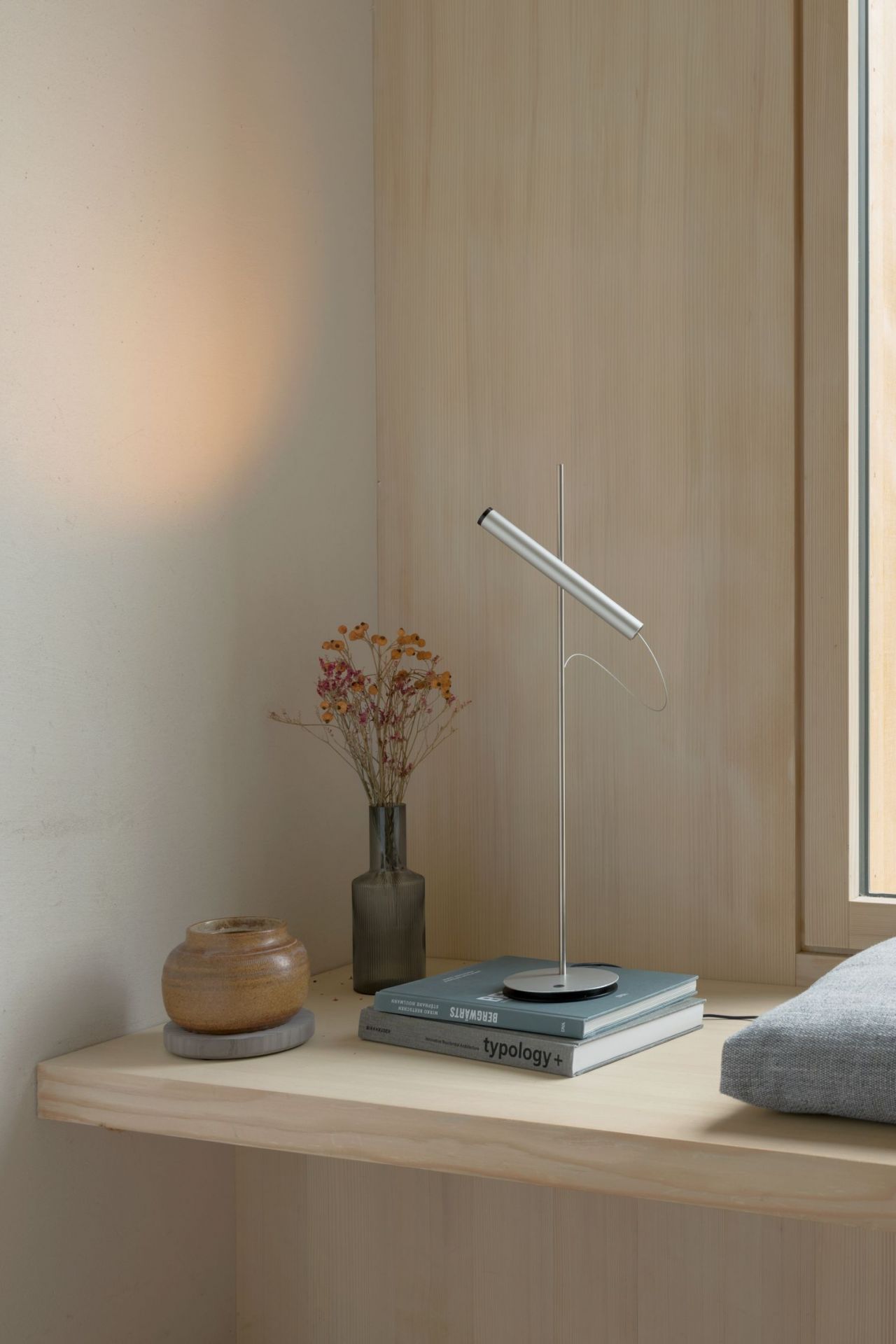 LINIjA T Lampe de Table Baltensweiler