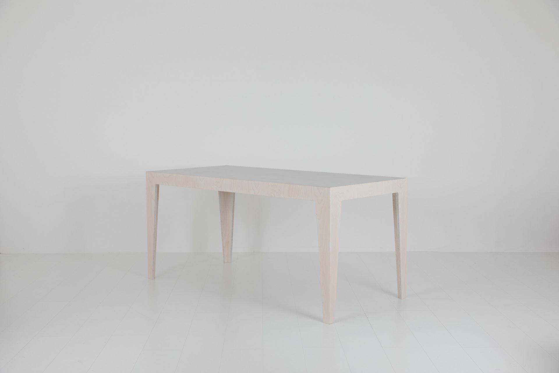 MARTA Table minimaliste en bois Das ganze Leben