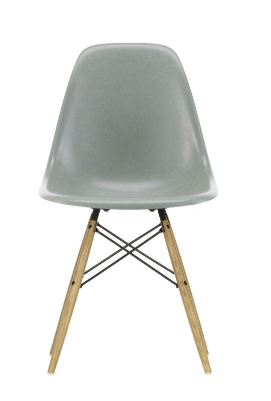 Eames Fiberglass Chair DSW chaise Vitra