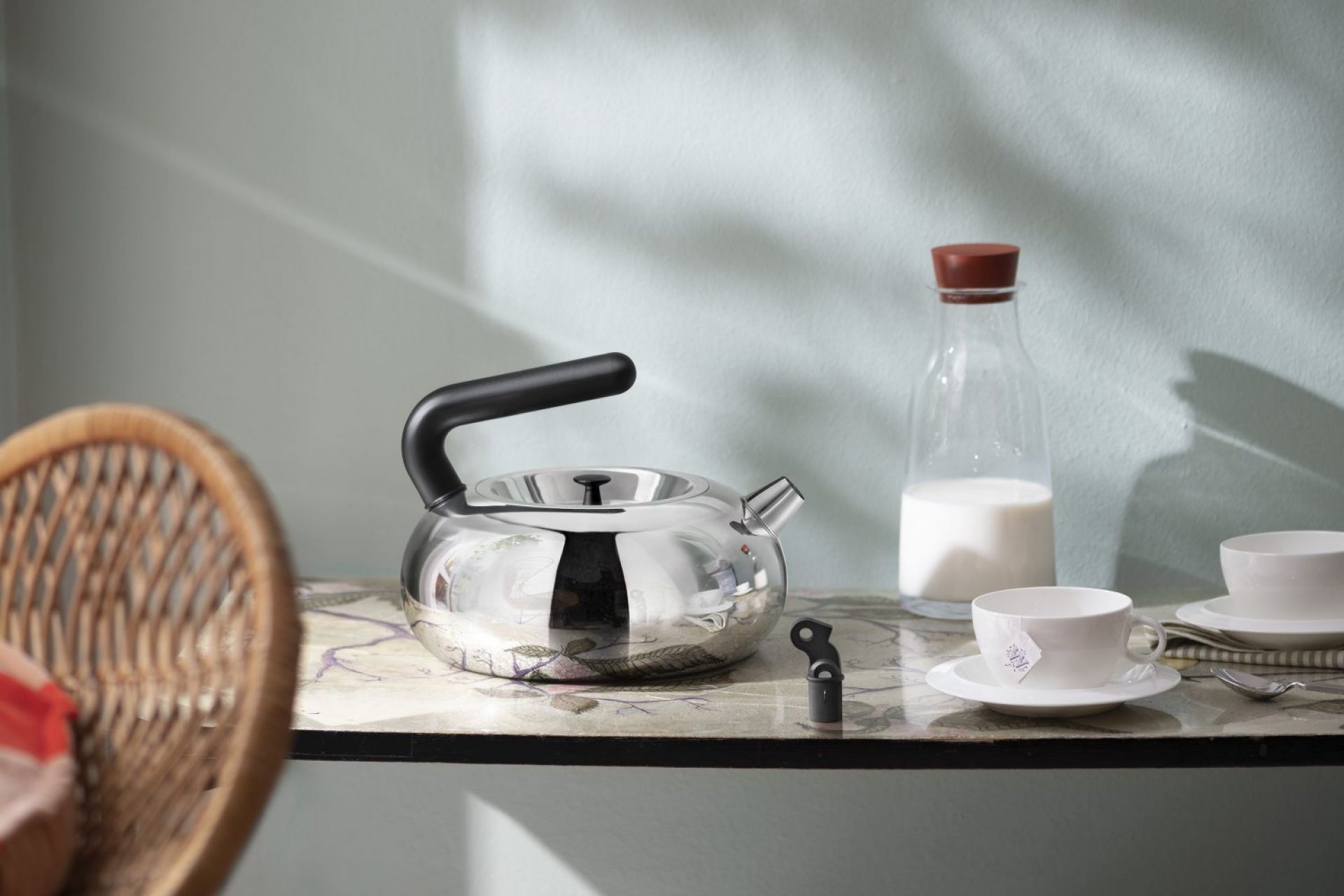 Irony Bulbul Bouilloire AC100 Alessi ÉDITION LIMITÉE