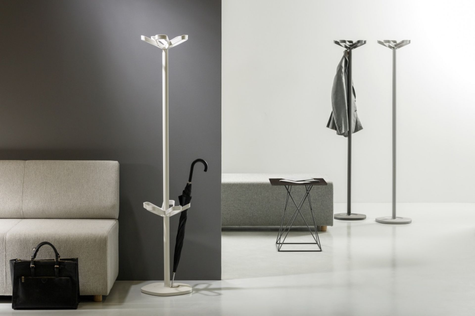 Flower Plus garde-robe avec porte-parapluies Cascando