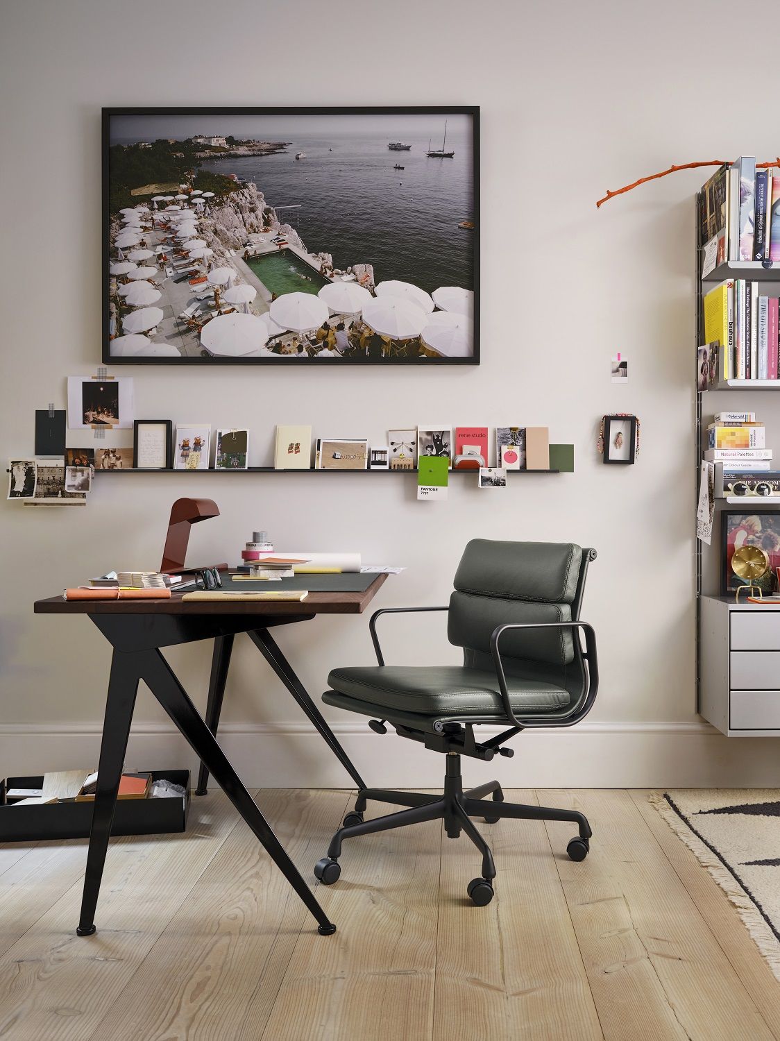 Soft Pad Chair EA217 / EA 217 Fauteuil Vitra