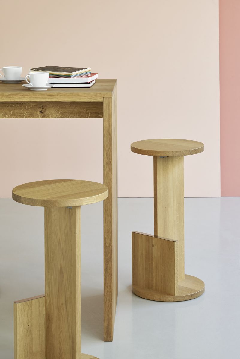 DT01 Tank Tabouret e15 