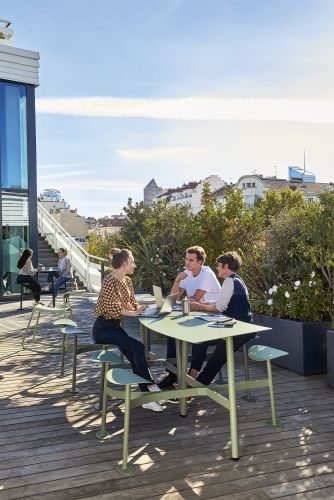 Bolder Table 3 places avec assises Extérieur Fermob EXEMPLE DE MANIÈRE