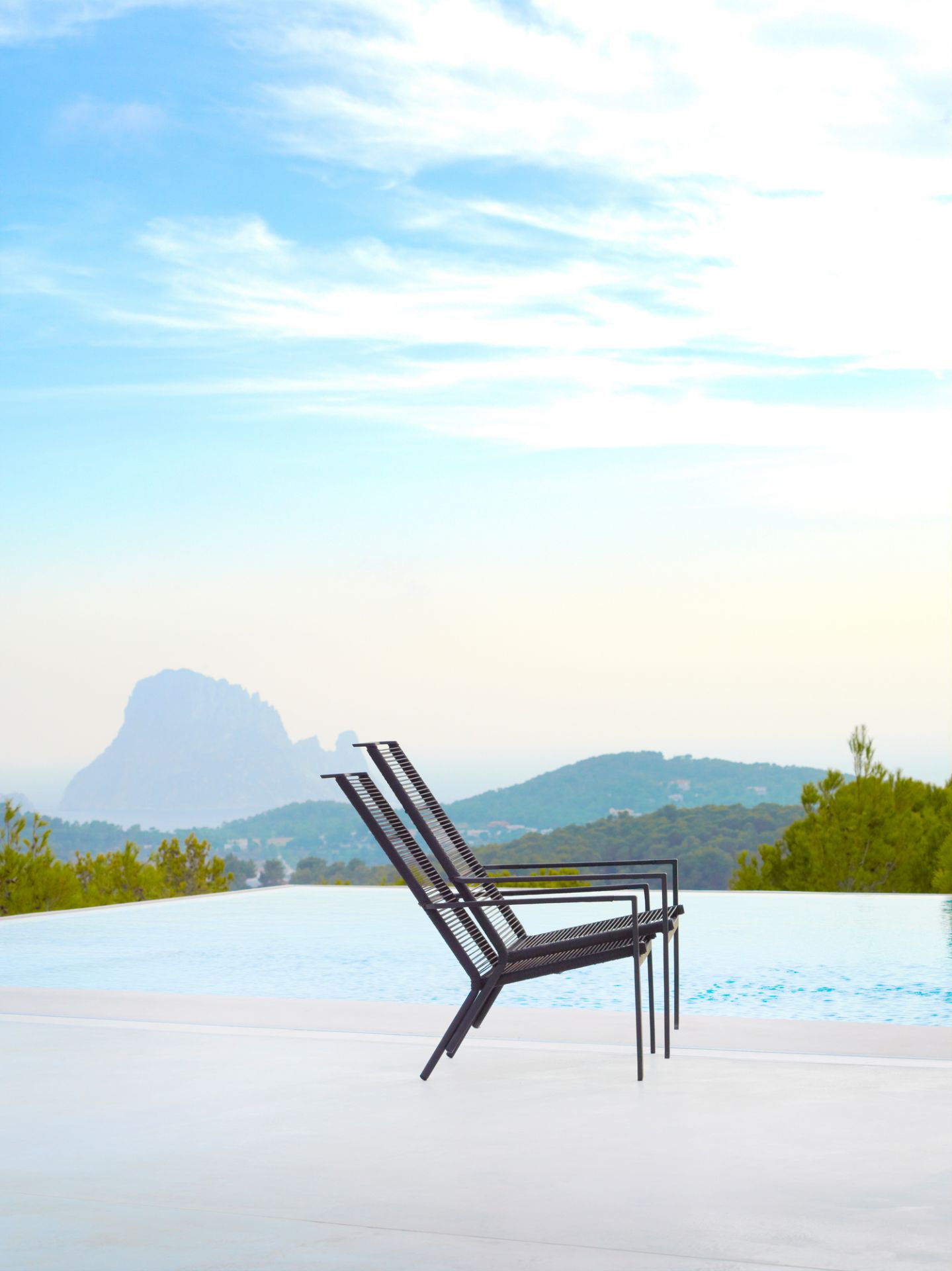 Edge Outdoor Highback Chaise empilable Cane-Line