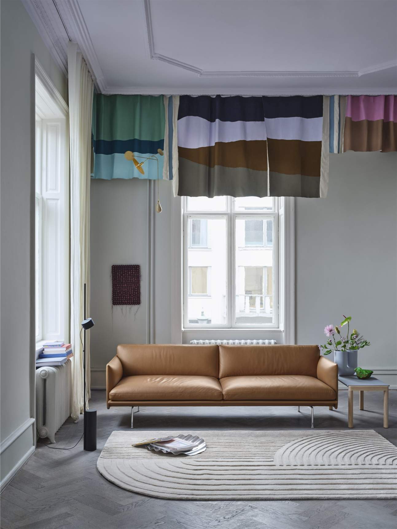 Post Floor Lamp Lampadaire Muuto
