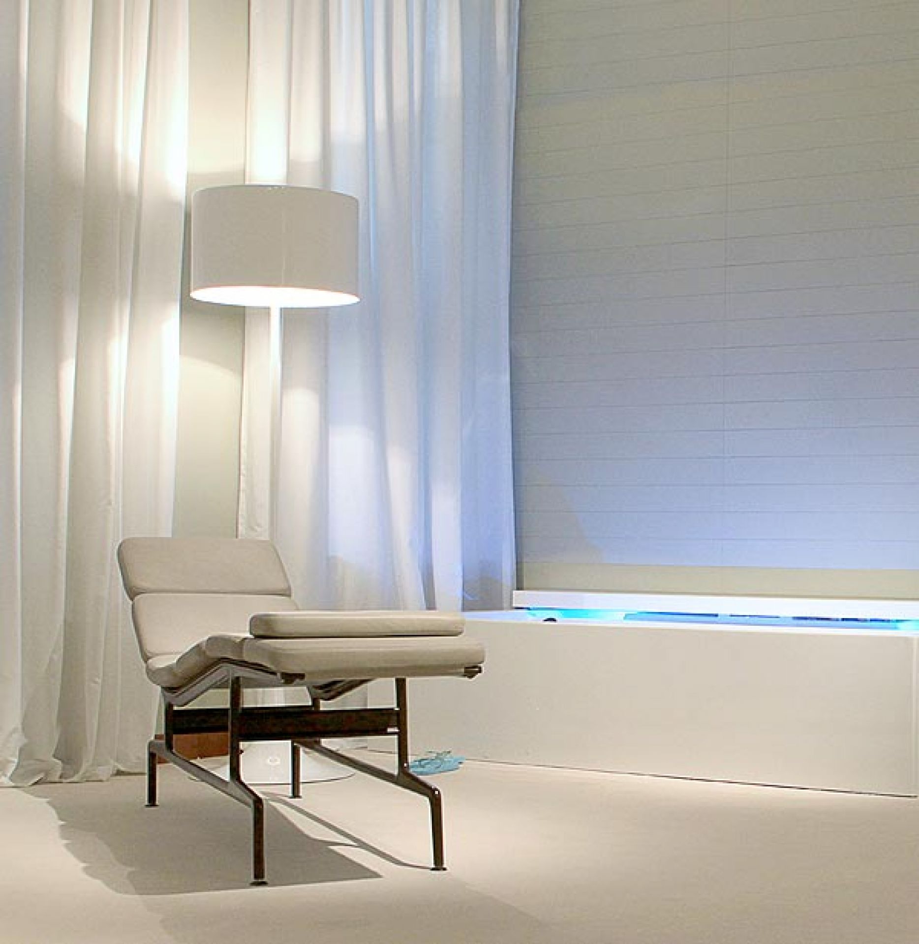 Spun Light F Lampadaire Flos