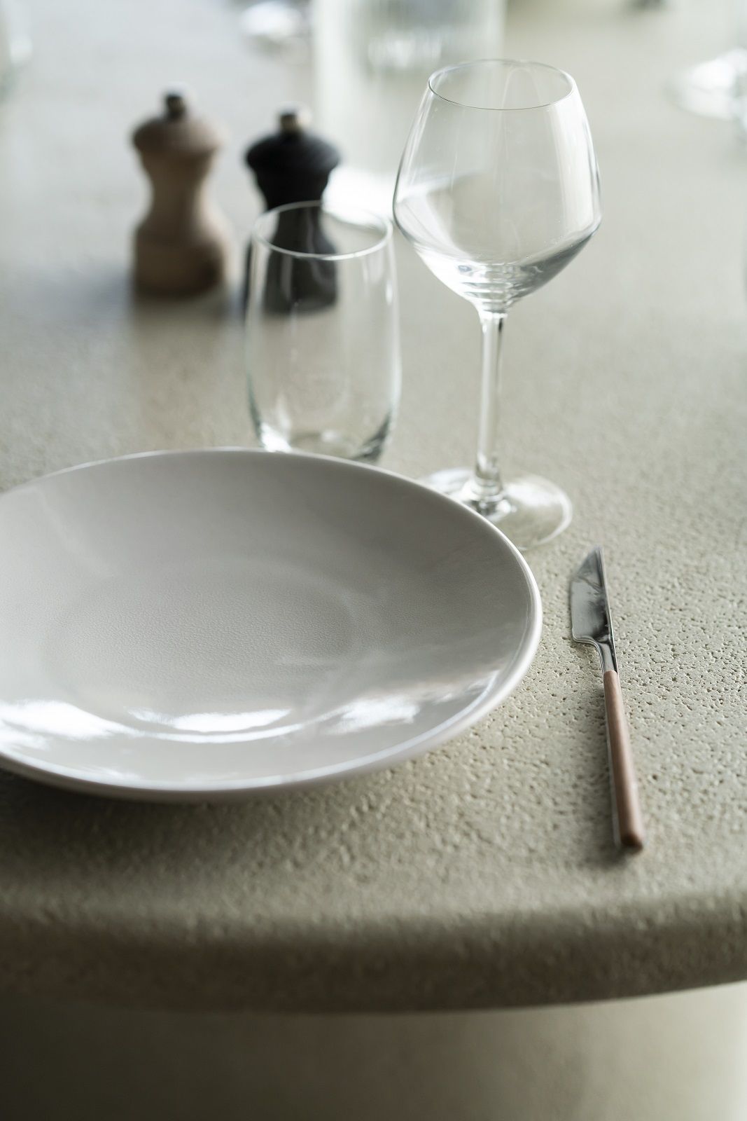 Elements Dining Table Table à manger ronde Ethnicraft