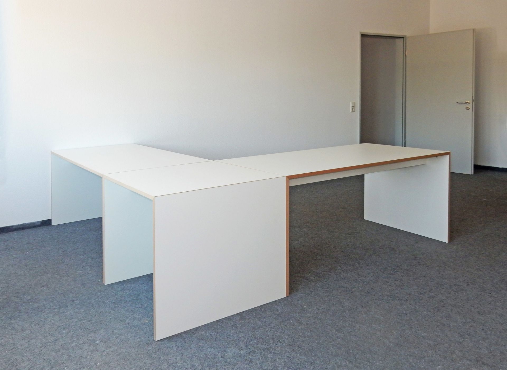 Freistell table grande Tojo