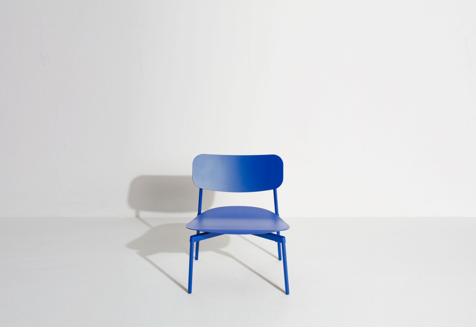 Fromme Lounge Chair Fauteuil Petite Friture Bleu
