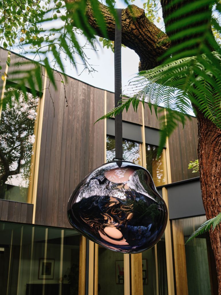 Melt Large LED lampe portable à poser ou à suspendre Opal Tom Dixon