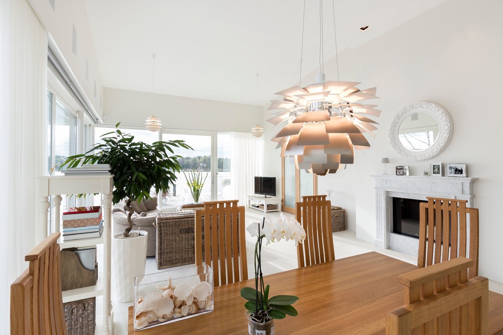 PH Artichoke Pendent light Louis Poulsen
