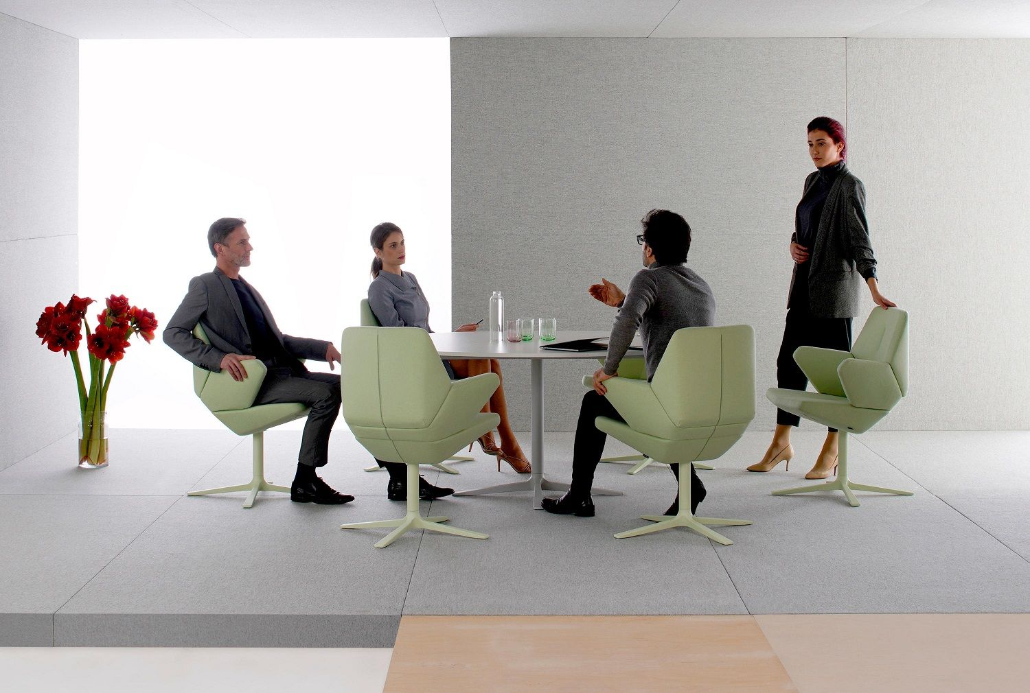 Trifidae Fauteuil / Trifidae Chaise de conférence Prostoria