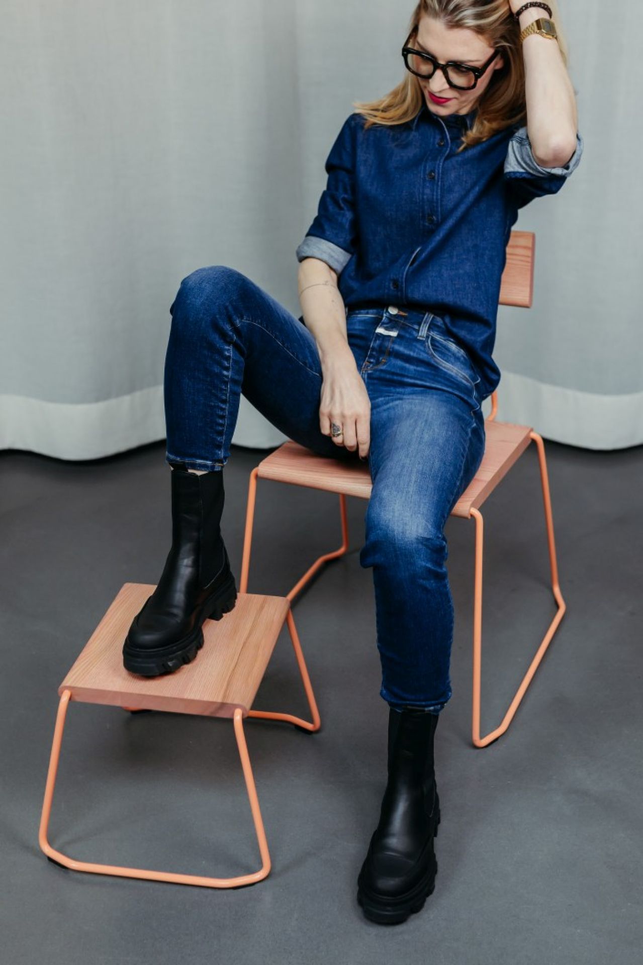 D:002 Table d'appoint Fuchs & Habicht