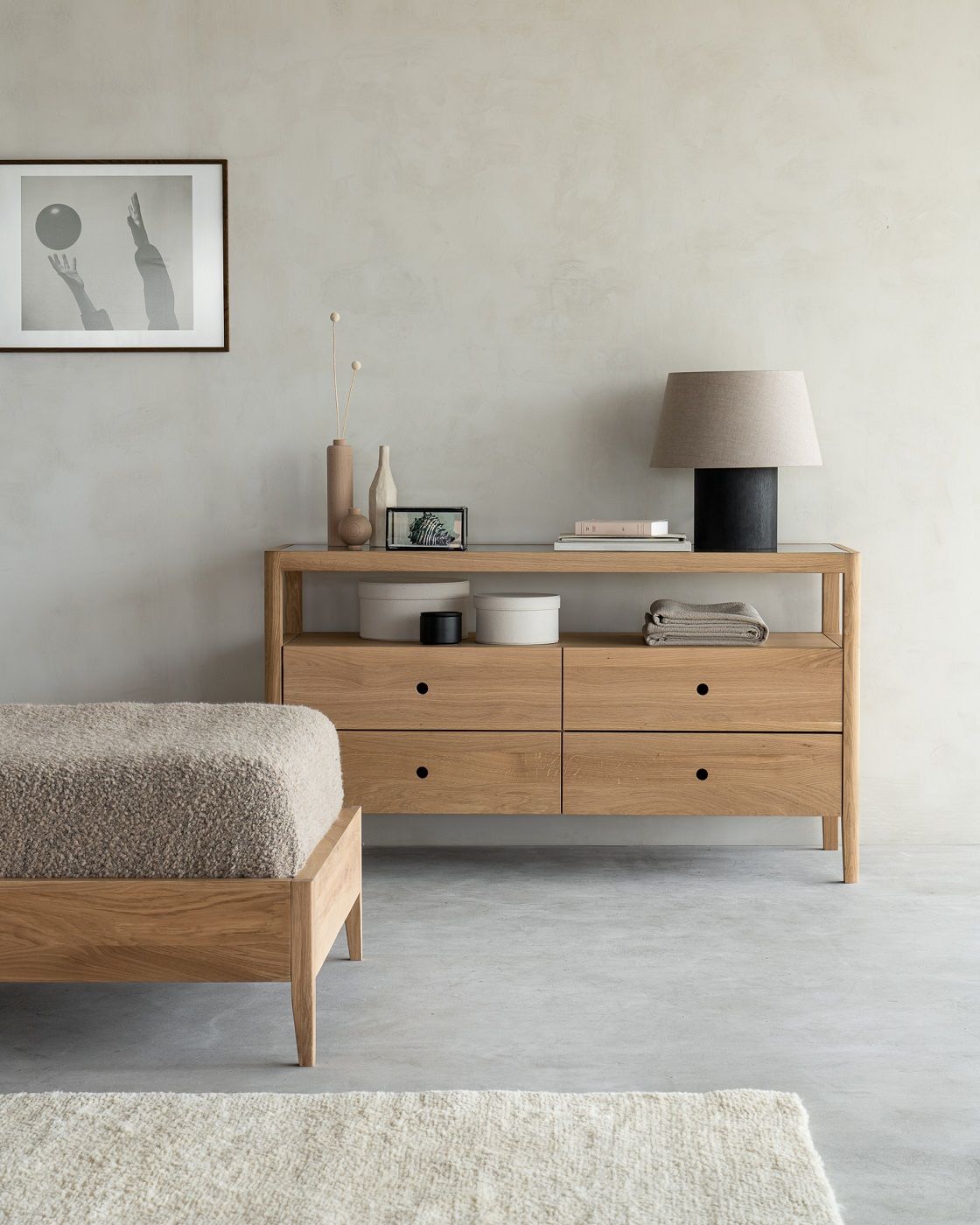 Commode Spindle avec 4 tiroirs en chêne Ethnicraft