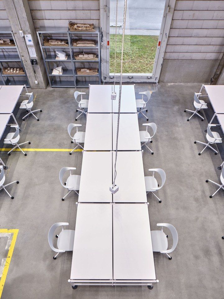 Mynt dossier et assise plastique Chaise de bureau Vitra