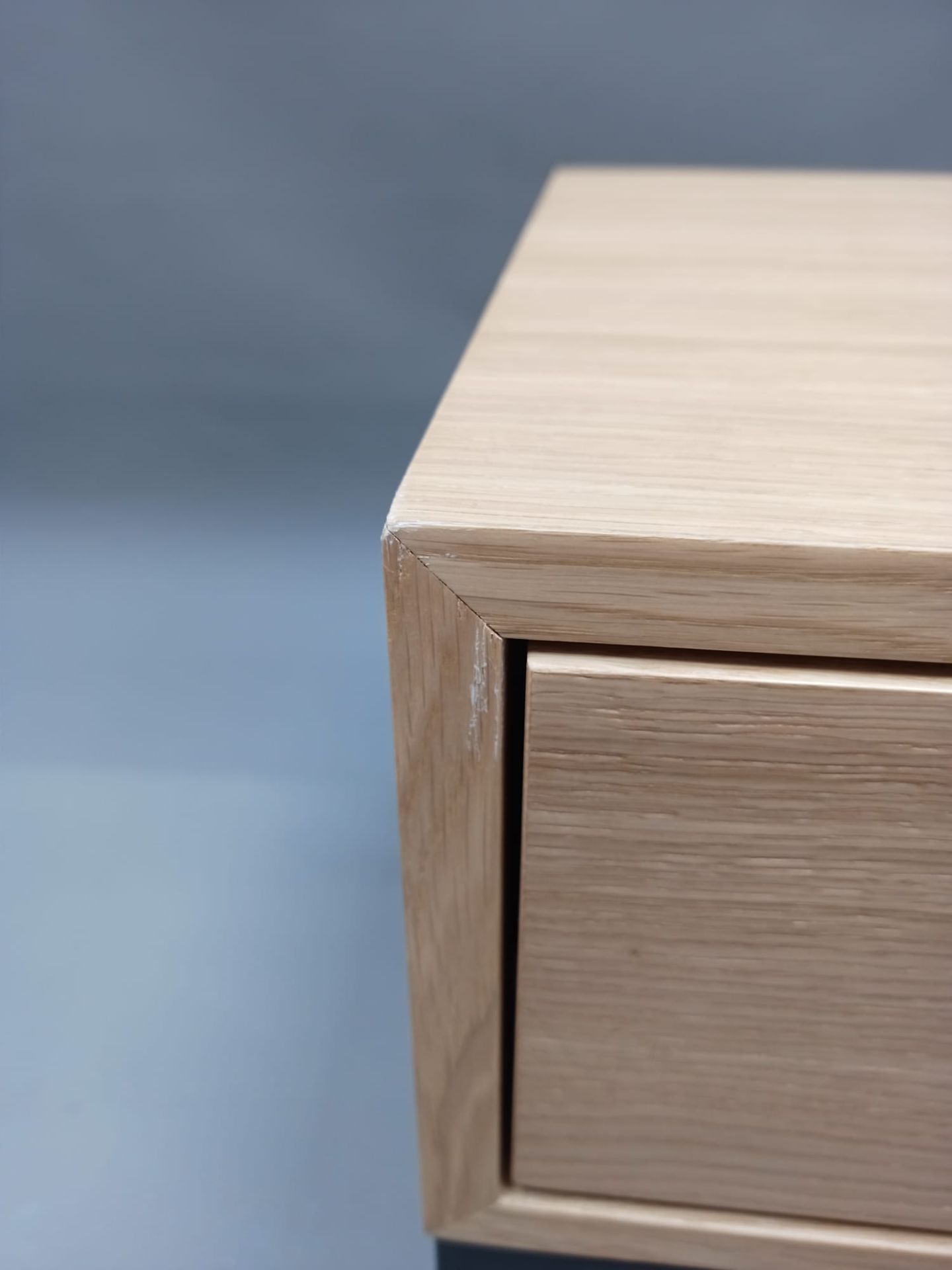 Table d'appoint Dina, chêne naturel, Jan Kurtz, exemplaire défectueux 
