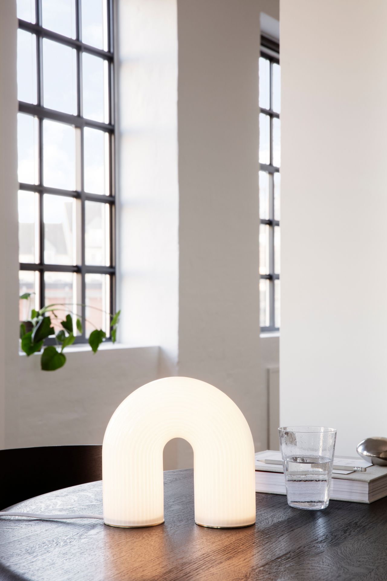 Vuelta lampe de table Ferm Living