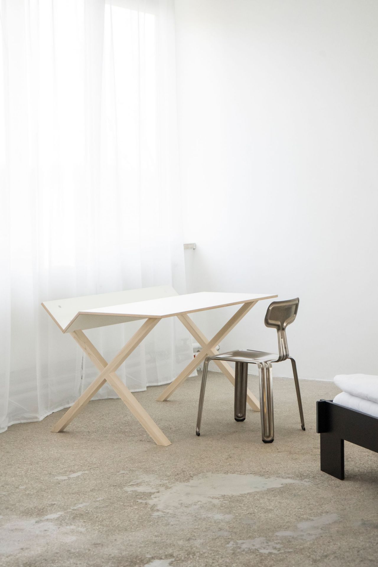 Kant bureau Nils Holger Moormann