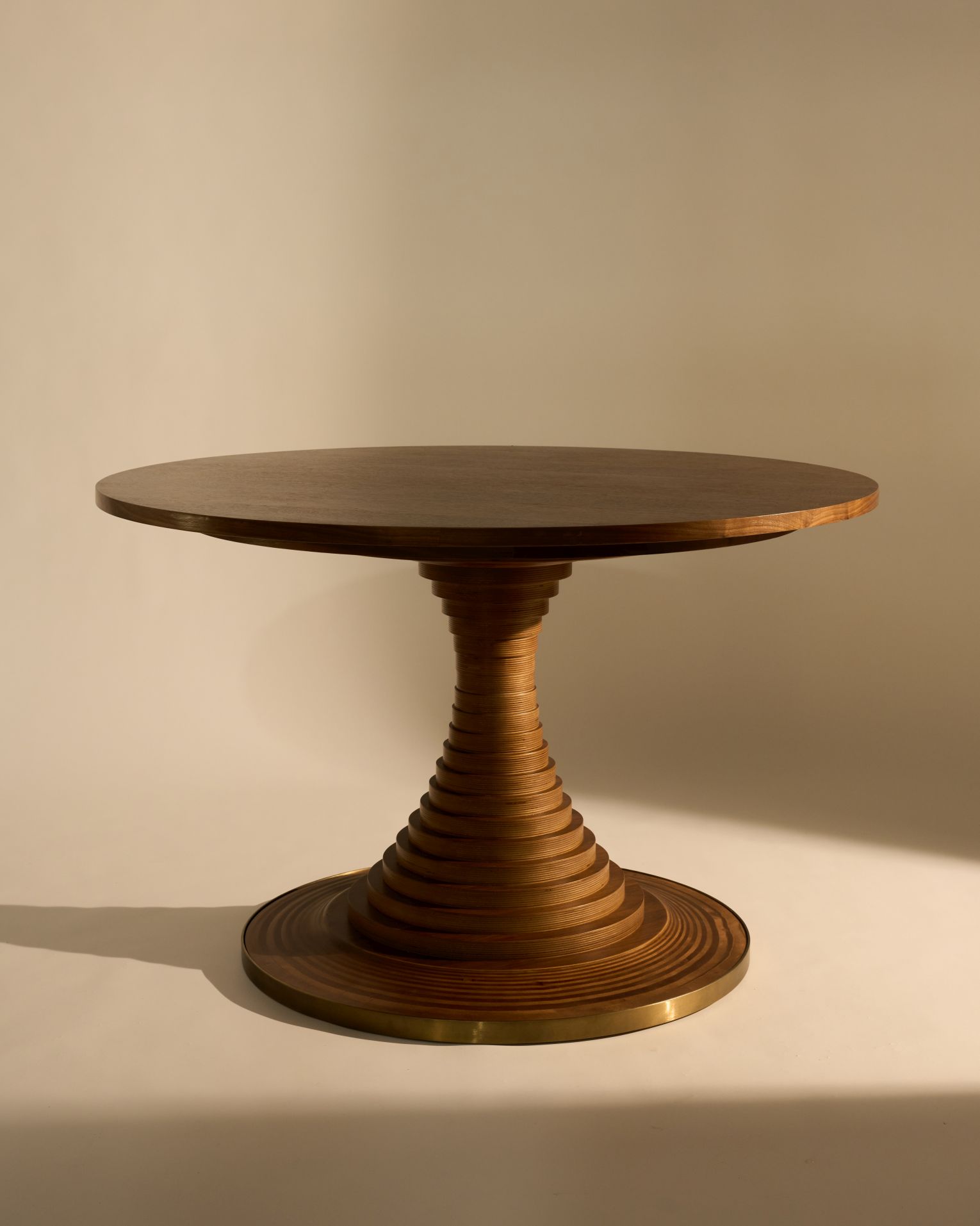 Tavolo a Dischi Table à manger Ø120cm Gubi