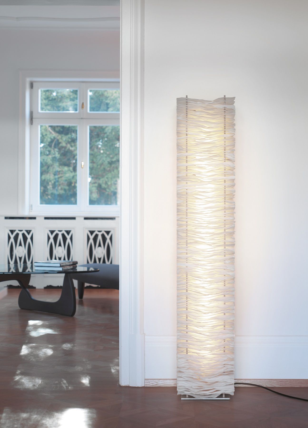 One by one lampadaire Belux