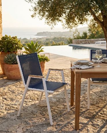 Pilotis fauteuil avec accoudoirs Batyline Extérieur Fermob