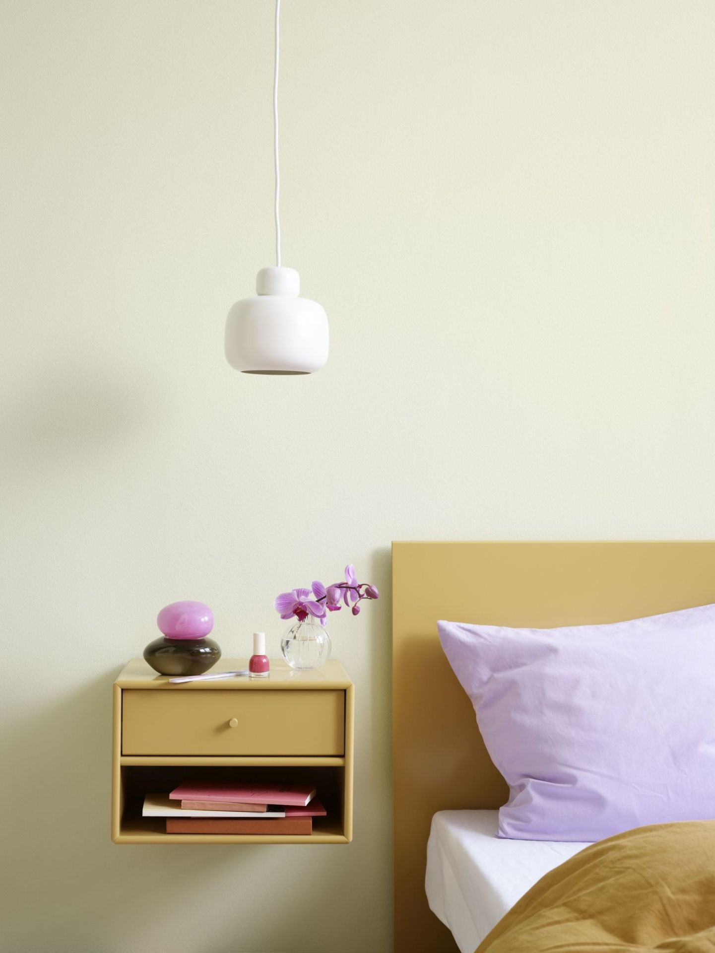 Dash Table de nuit Fixation murale Truffle Montana QUICK SHIP