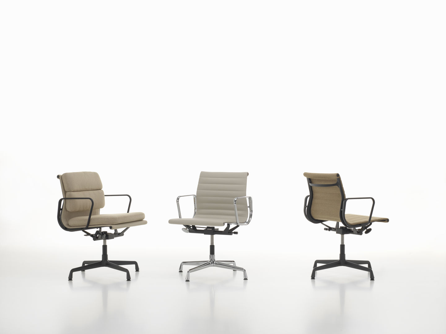 Soft Pad Chair EA 231 / EA231 Chaise Vitra