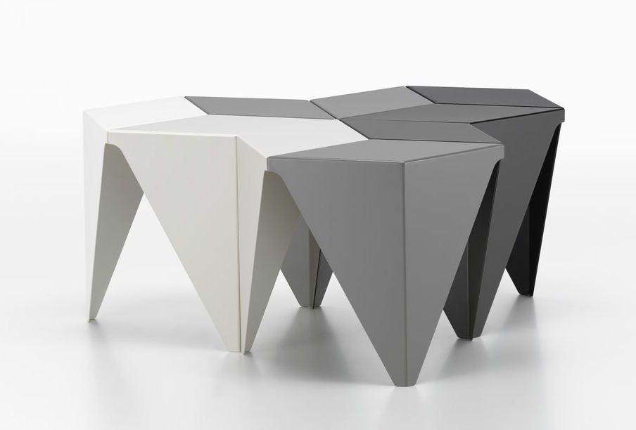 Table d'appoint Prismatic Table, design géométrique, Vitra