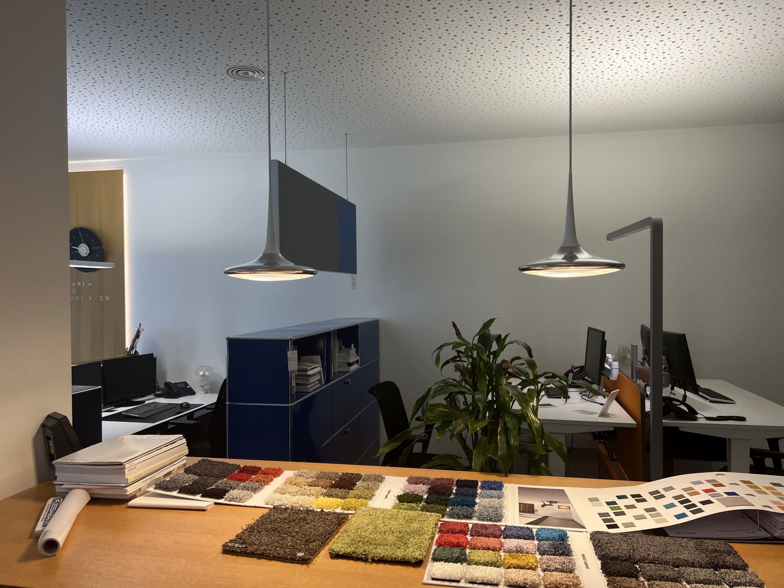 Falling Leaf In Lampe de suspendue Grau