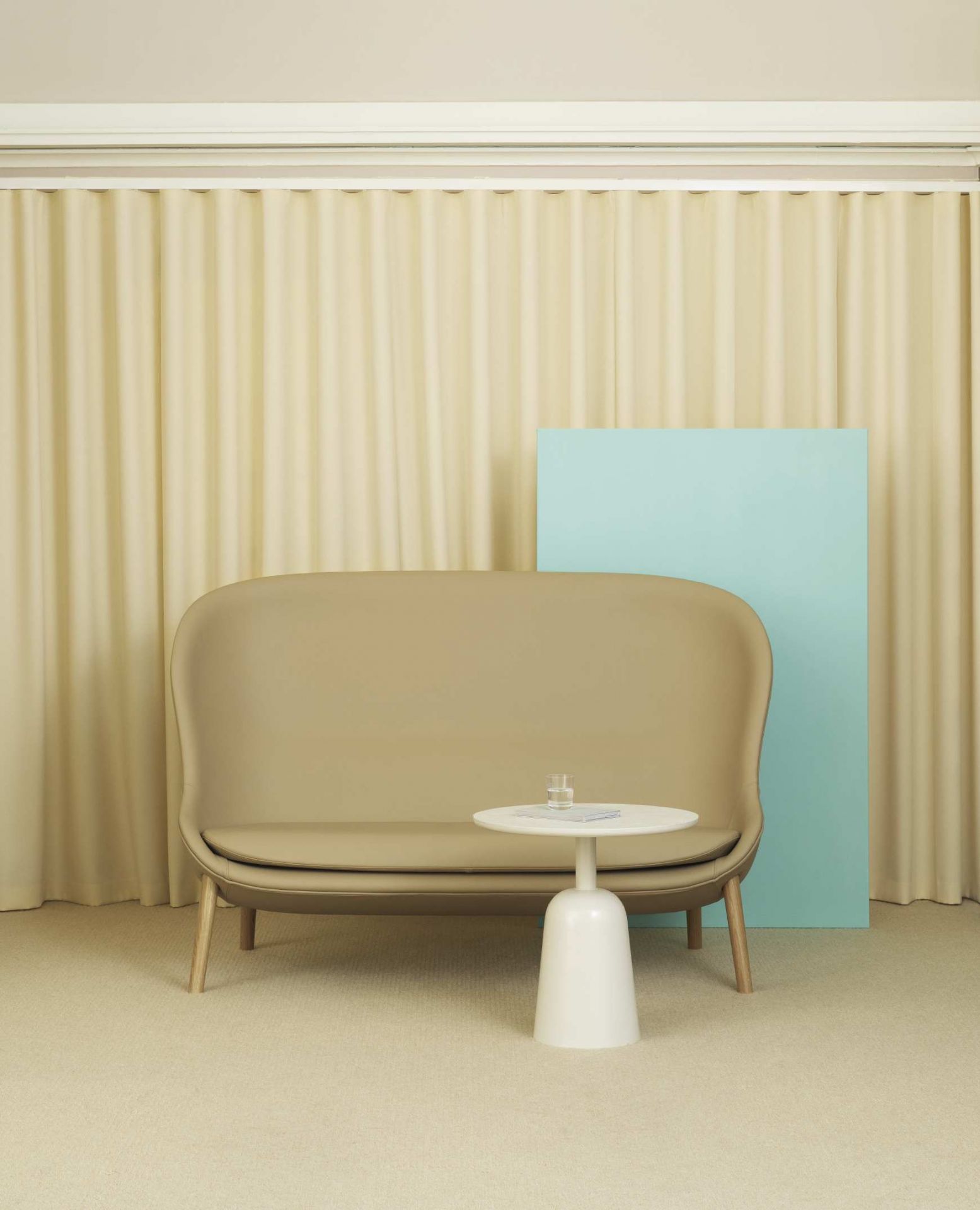 Turn Table Table en marbre Normann Copenhagen