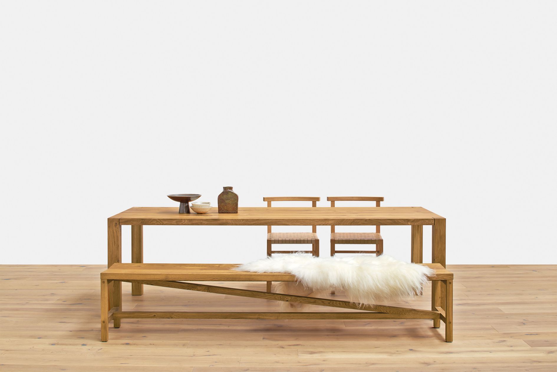 TA22 Holborn table e15