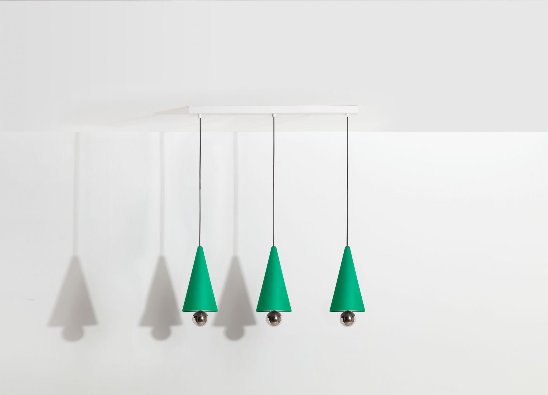 Cherry Pendant light Lampe à suspendre 3 pièces Linear Petite Friture Vert menthe