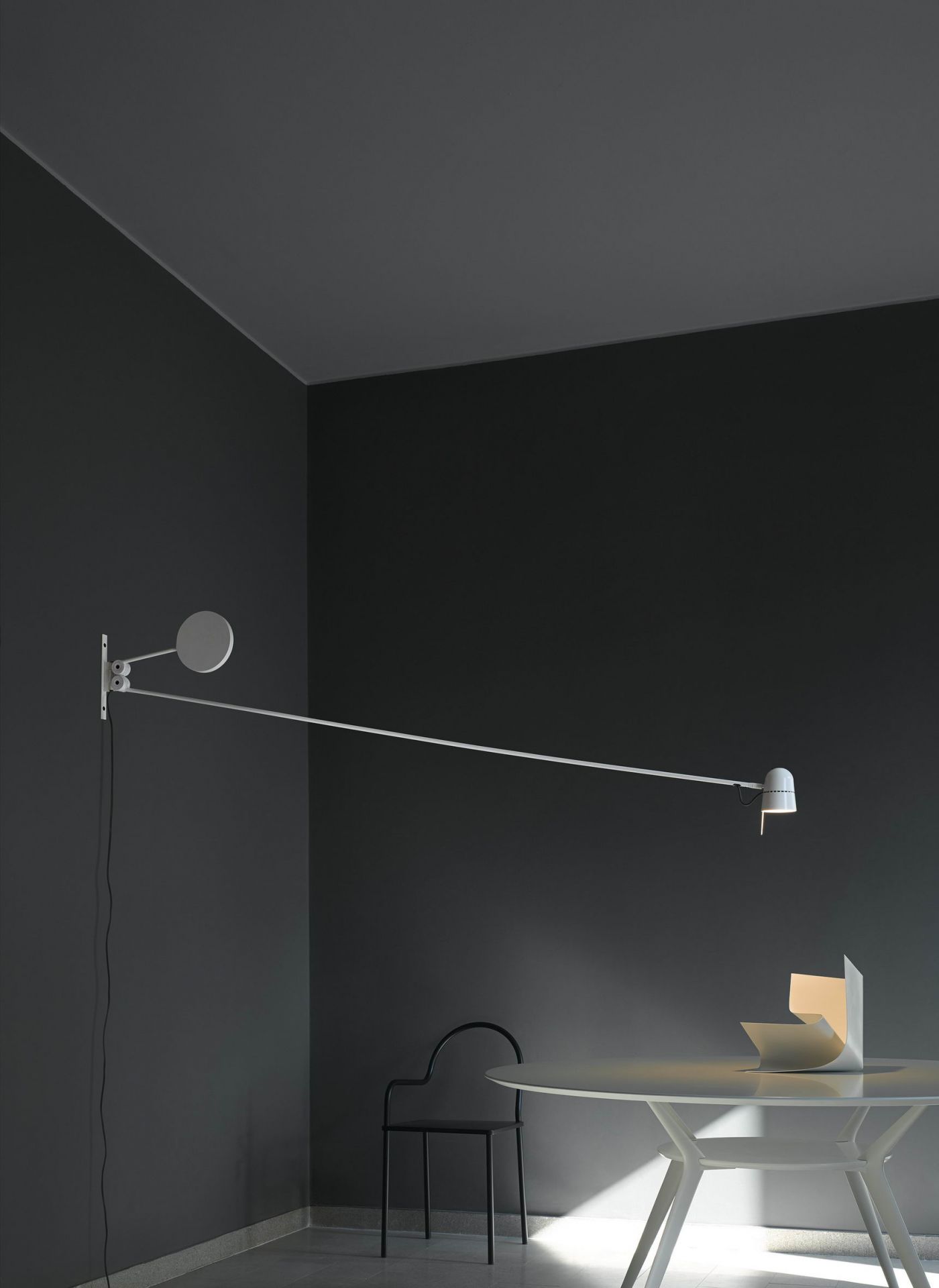 D73N Counterbalance blanc Luceplan