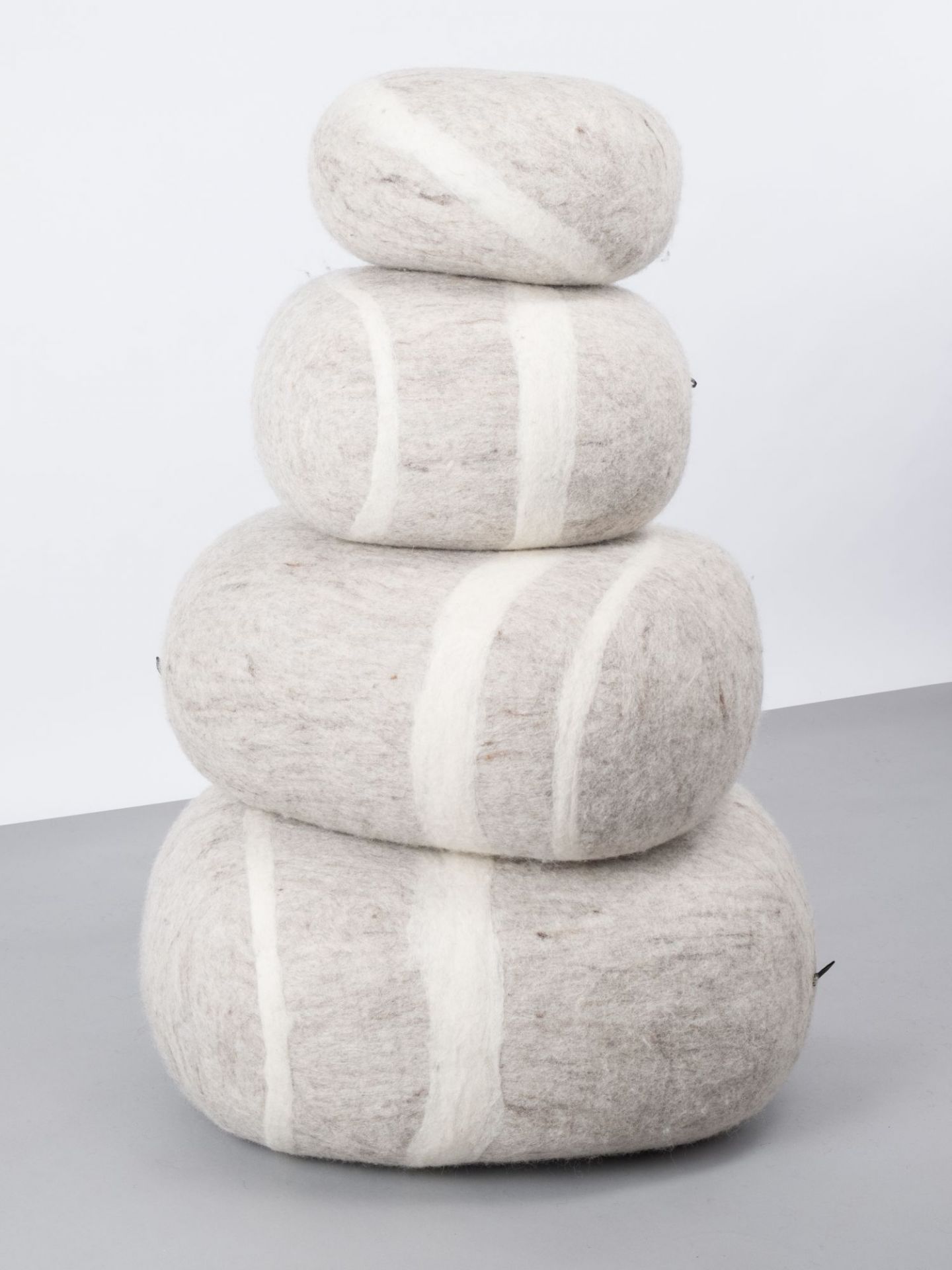 Tabouret en feutre Galet XL Béla myfelt