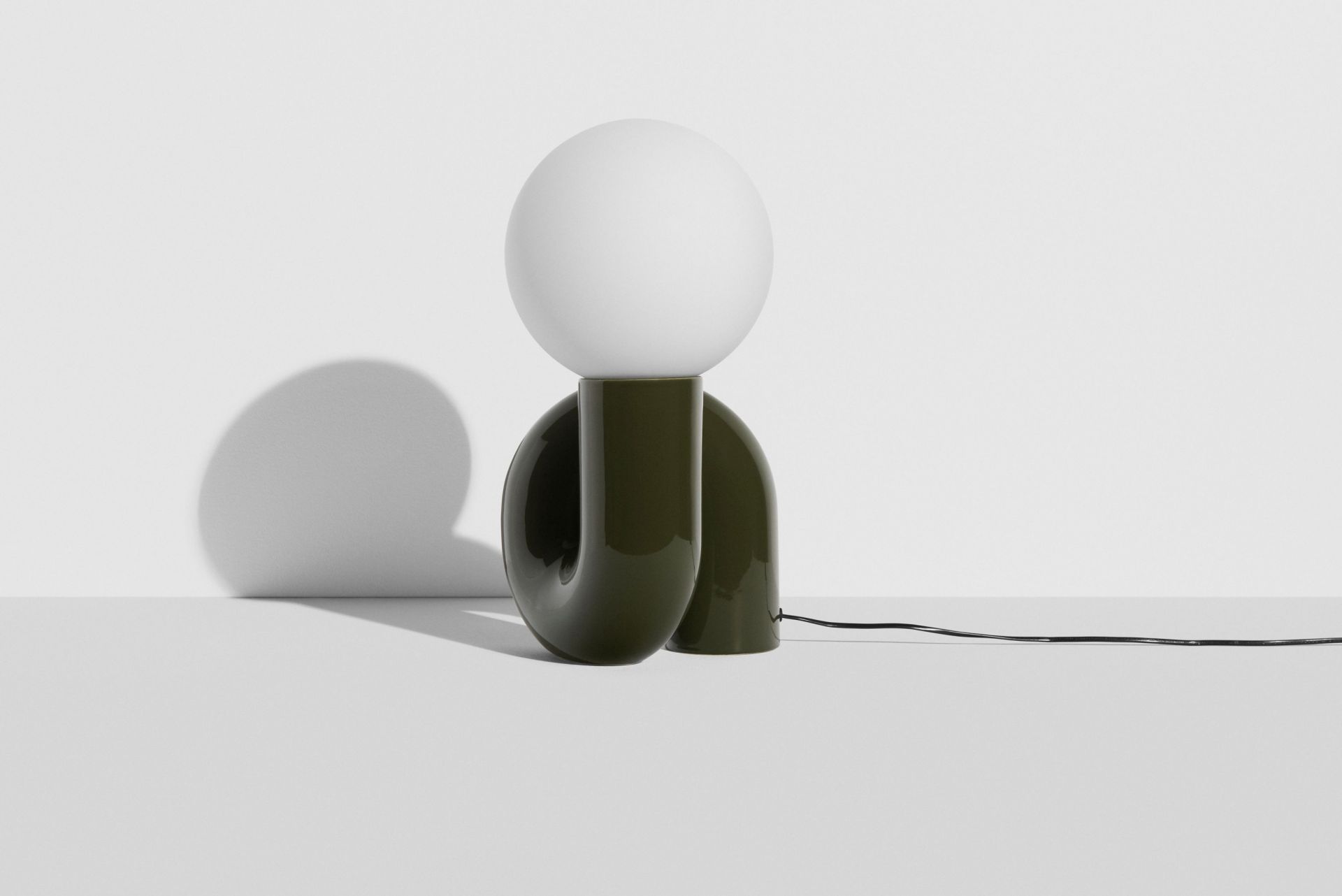Neotenic Large Table lamp Lampe de table grande Petite Friture