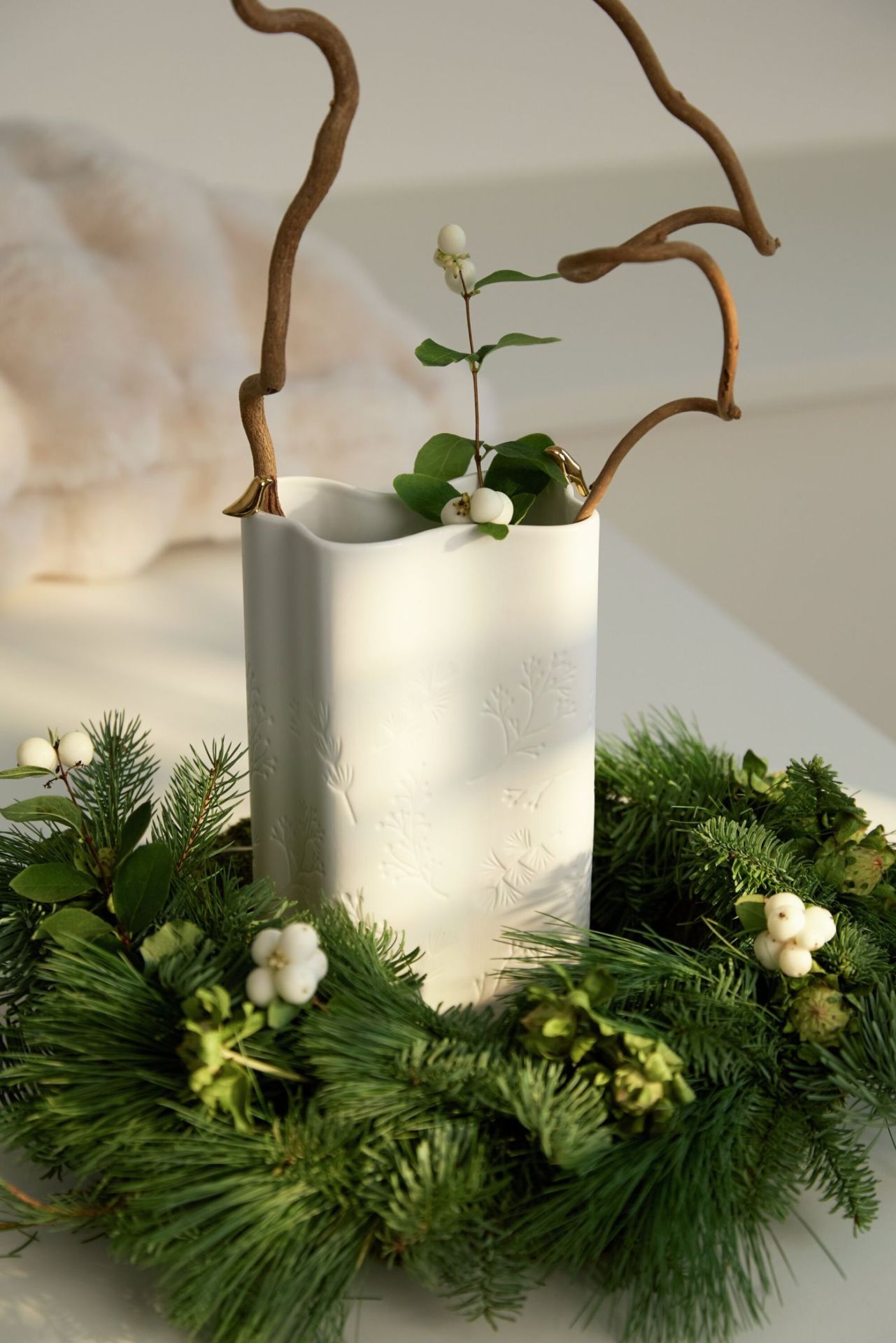 Vase magique d'hiver Roues d'oiseaux dorées