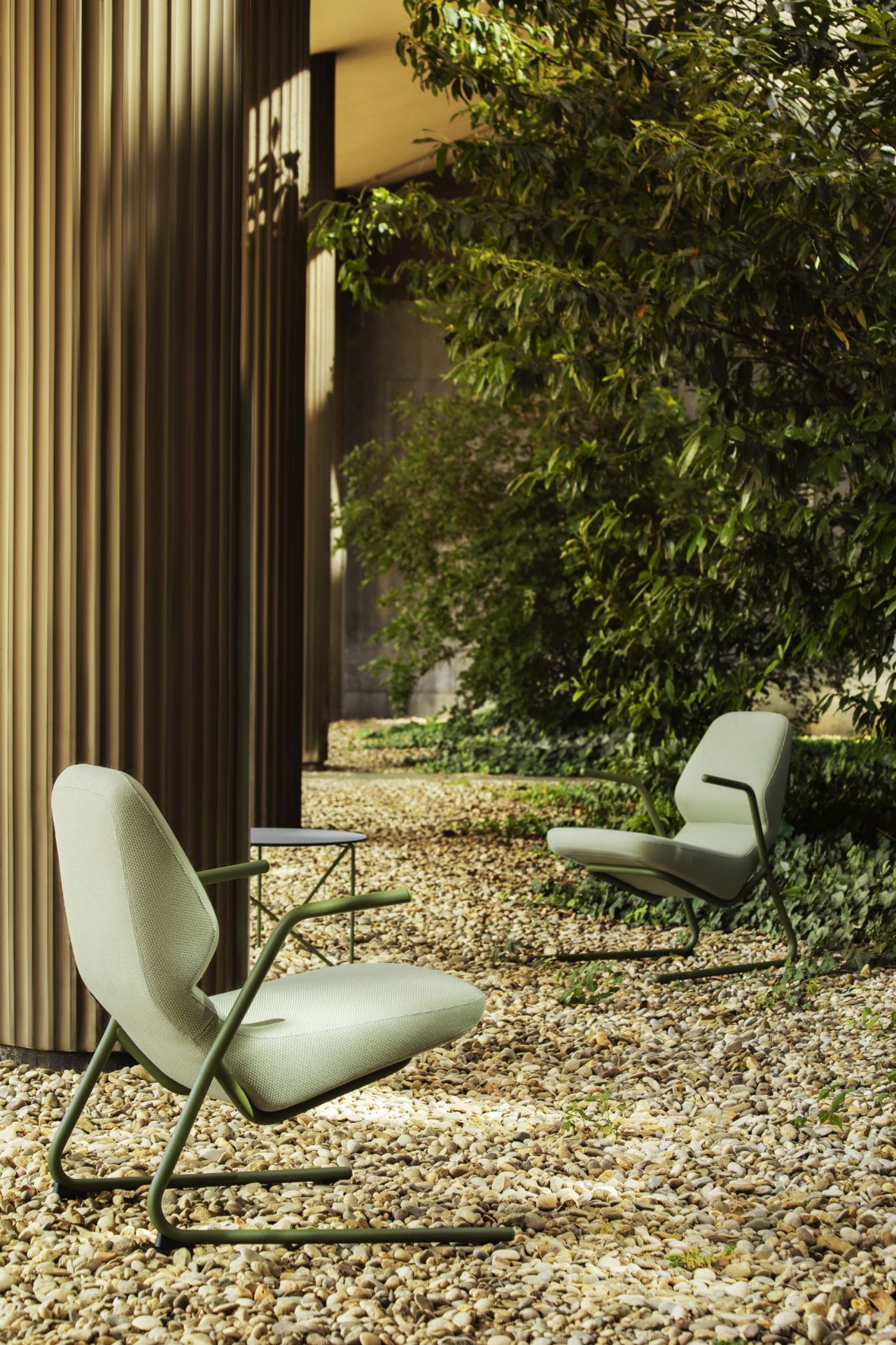 Oblique Indoor / Outdoor Fauteuil Prostoria