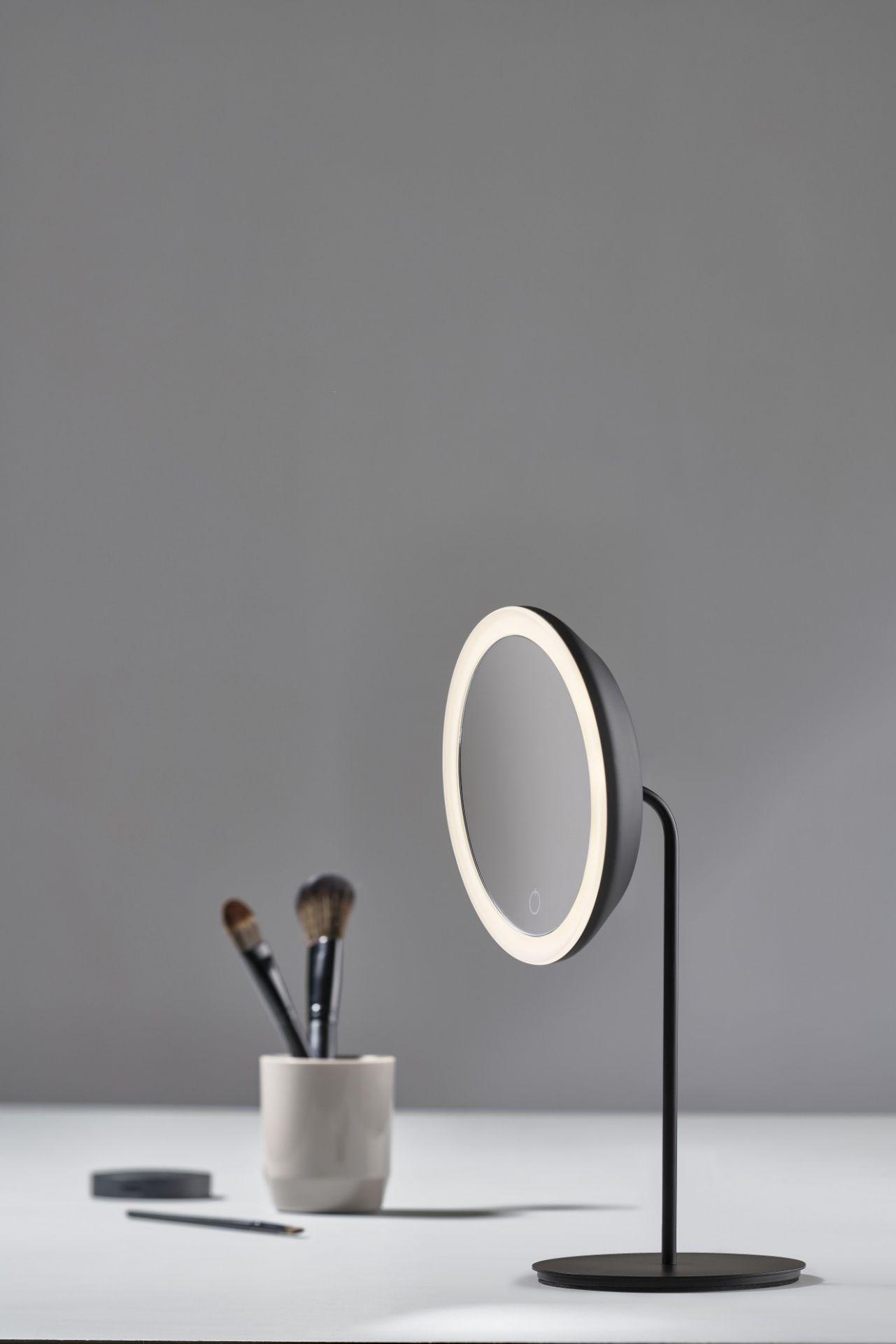 Maquiller un miroir de table avec de la lumière Zone Denmark OFFRE SPECIALE