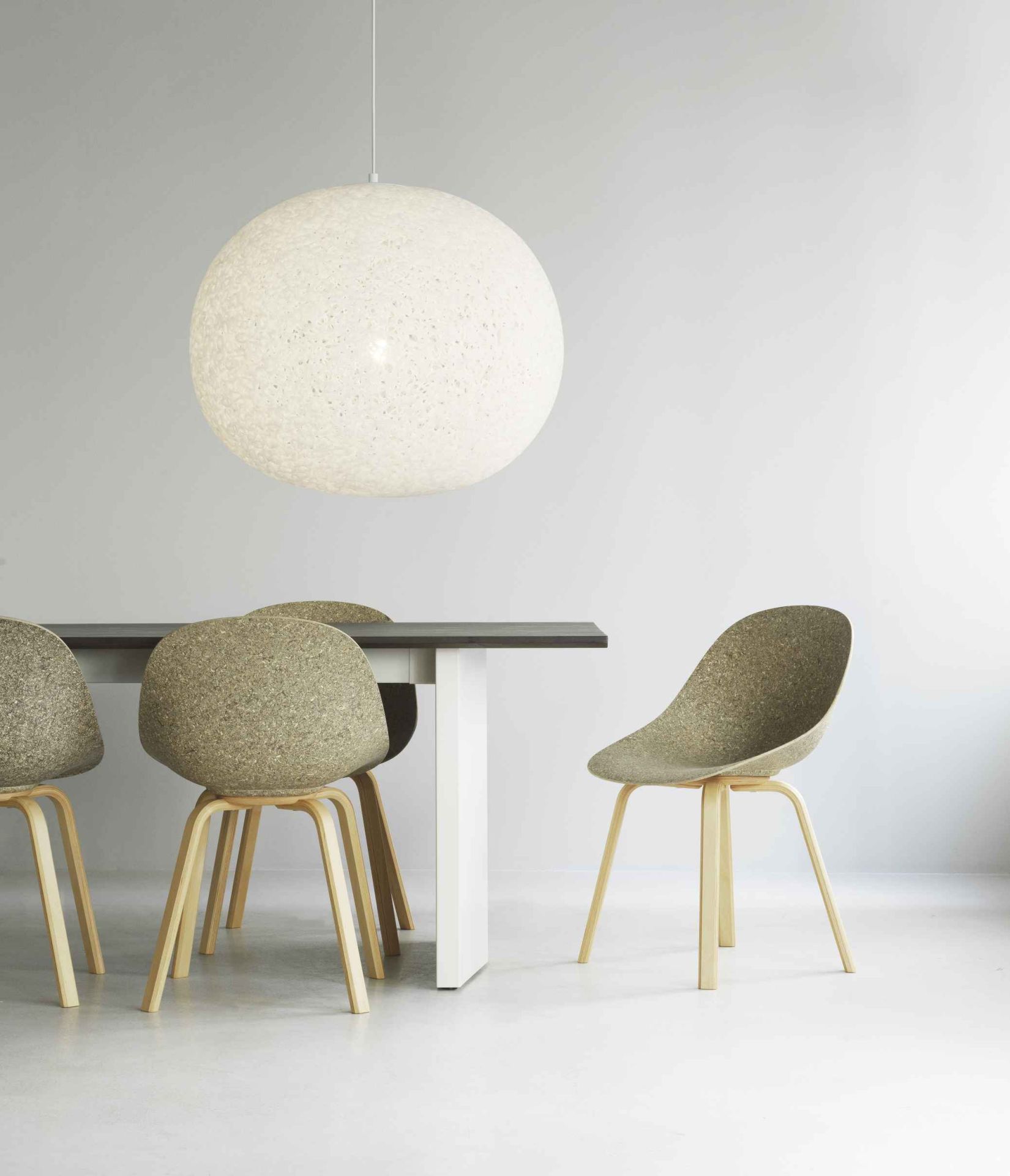 Panel table / table à manger 300x90 cm Normann Copenhagen 