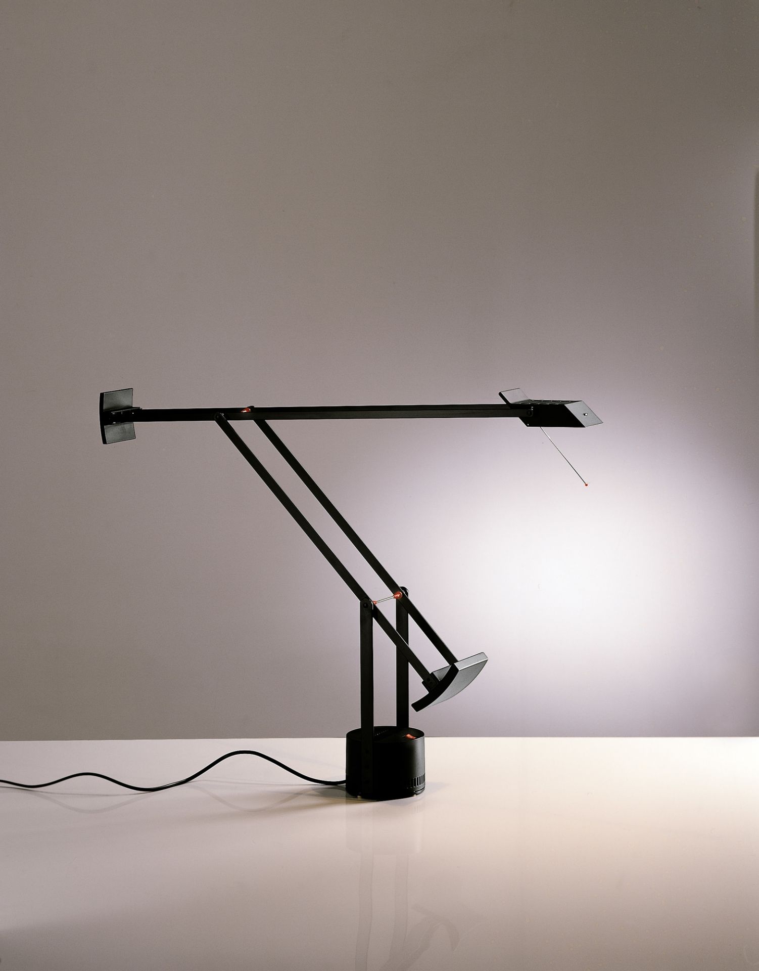 Tizio 35 Lampe de table noir Artemide