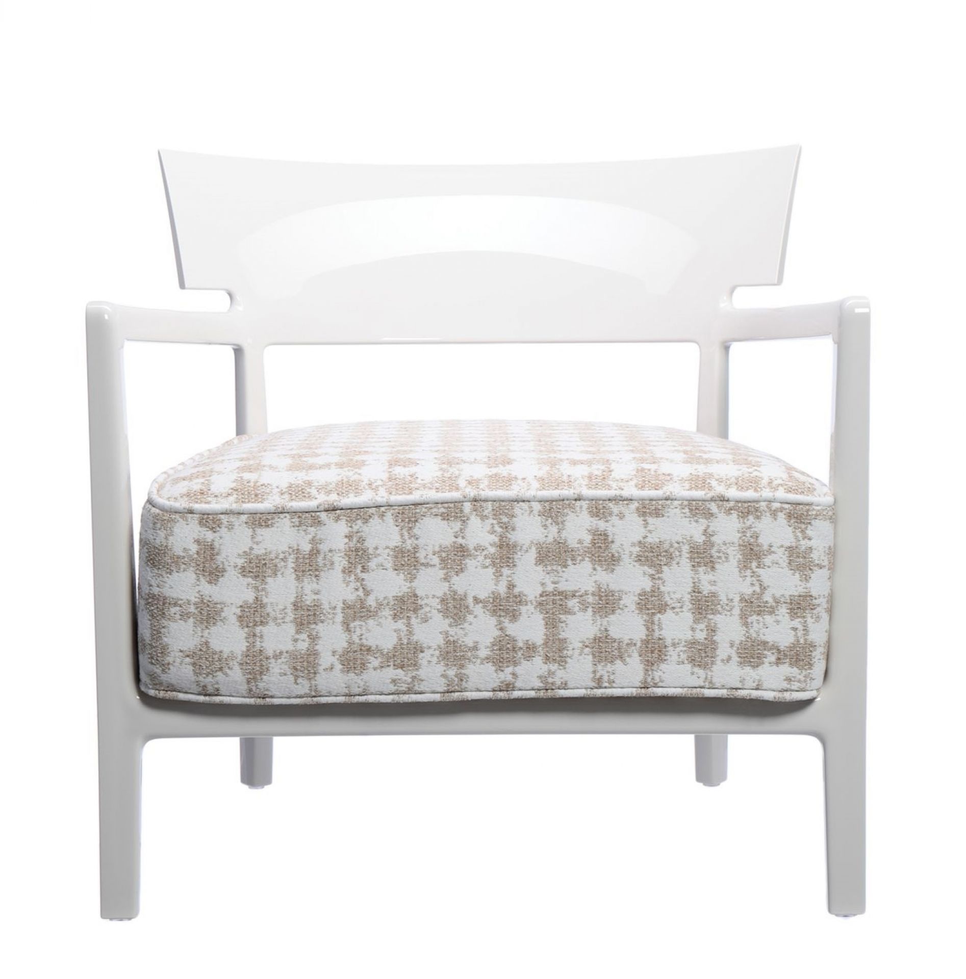 Elfenbeinfarbener Cara Sessel von Kartell mit kariertem Sitzkissen, moderner Design Sessel für Wohnzimmer.